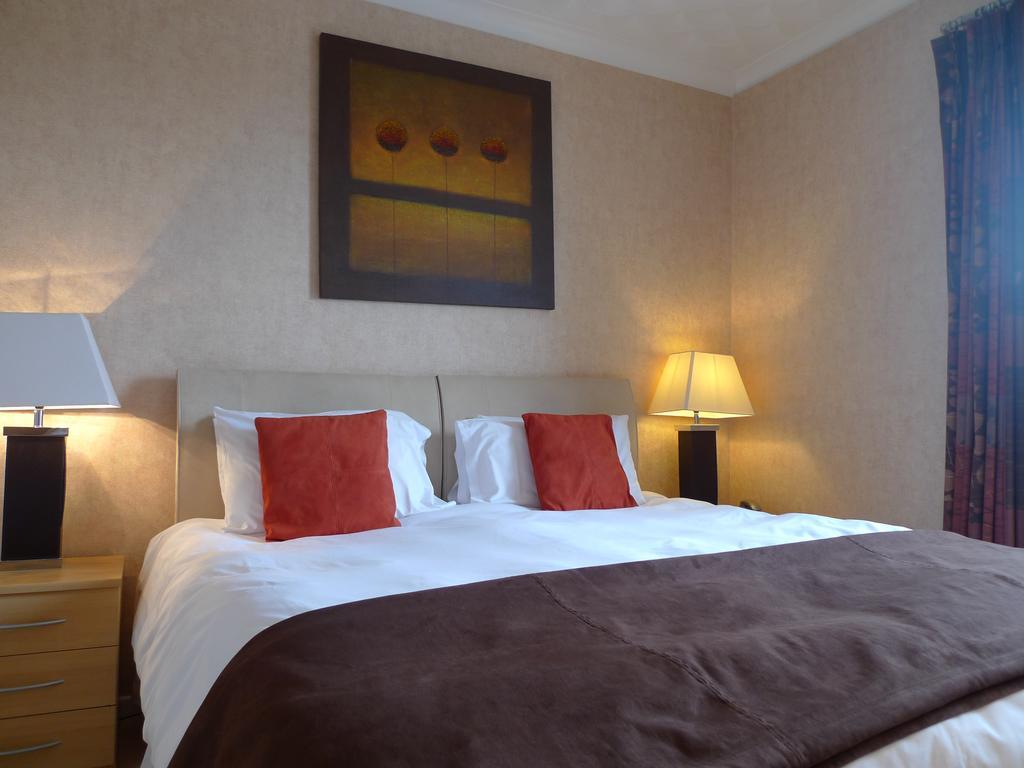 Ashburnham Hotel Pembrey Δωμάτιο φωτογραφία
